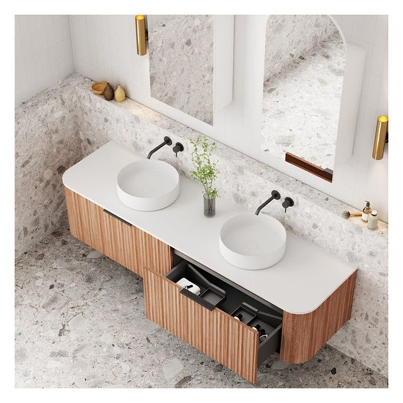 Vanità bagno appartamento con pannello di porta in legno massello e personalizzato legno leggero grano