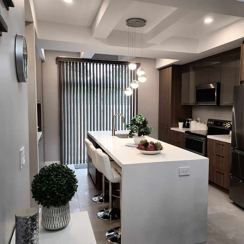 Armadietti per cucina in colore opaco e rivestimento personalizzato La perfetta combinazione di stile e funzionalità