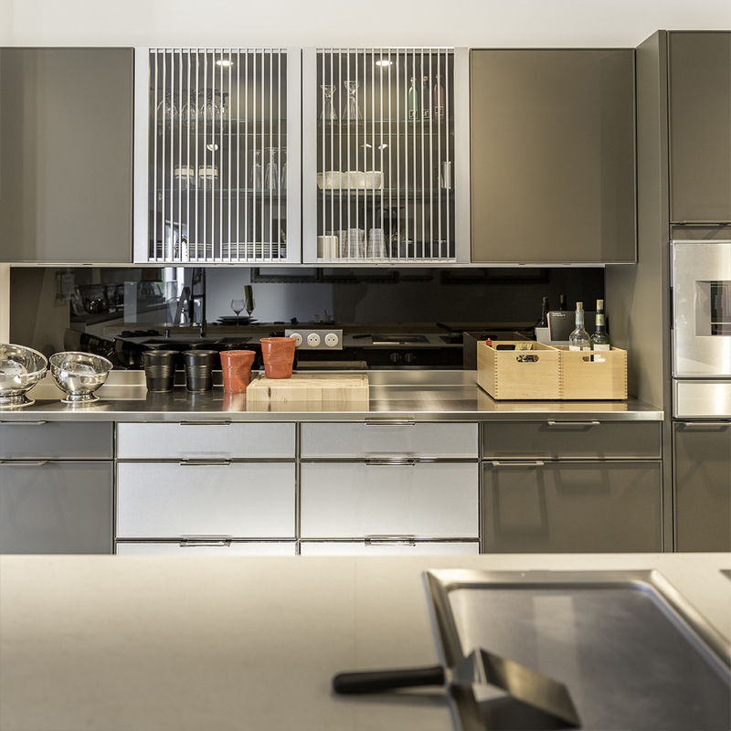 Arredamento di cucina in legno massello modulare