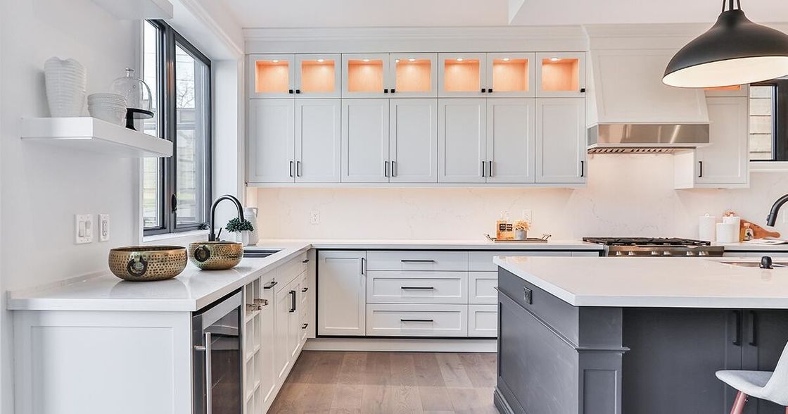 Dispositivi per la cucina in stile europeo a misura personalizzata con design moderno e garantito