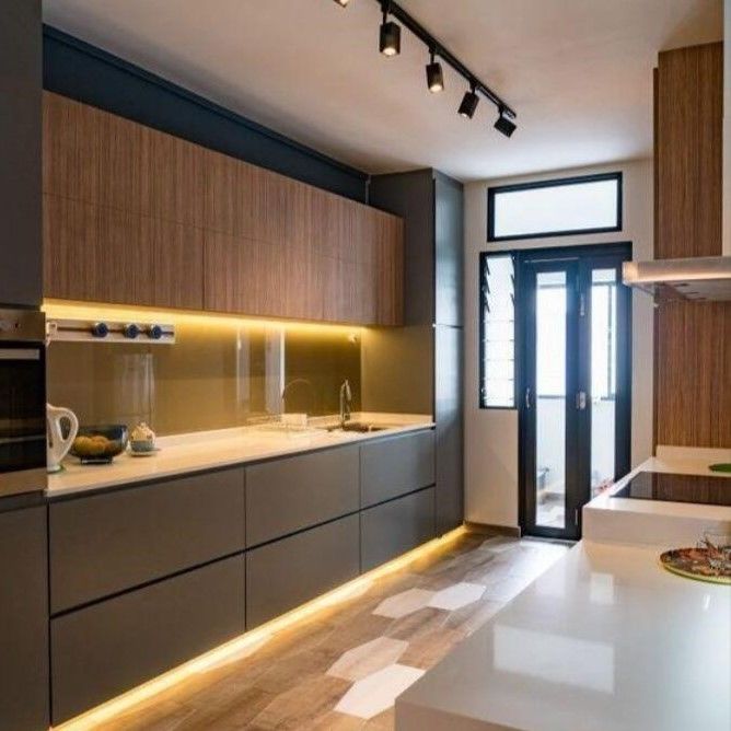 Armadi da cucina a colori di rivestimento personalizzati per villa/appartamento moderni e durevoli