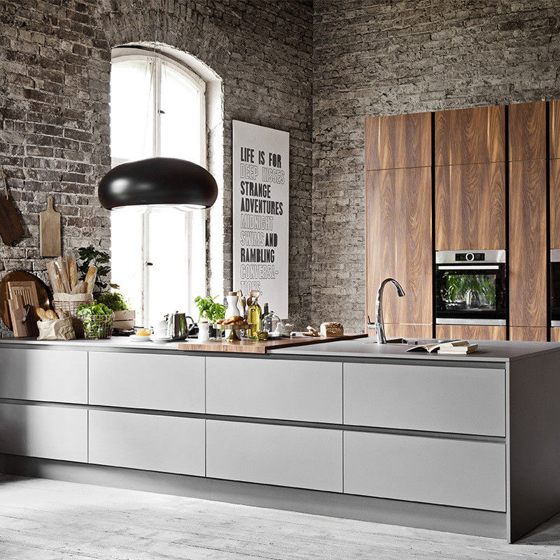 Armadietti per cucina modulari YALIG con apparecchiature e cassetti Blum