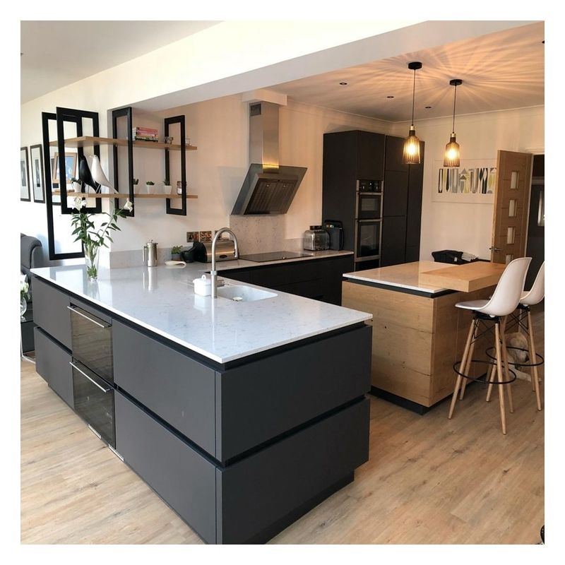 Modernizzate la vostra cucina con armadi di compensato personalizzati e accessori per lo stoccaggio di Lazy Susan