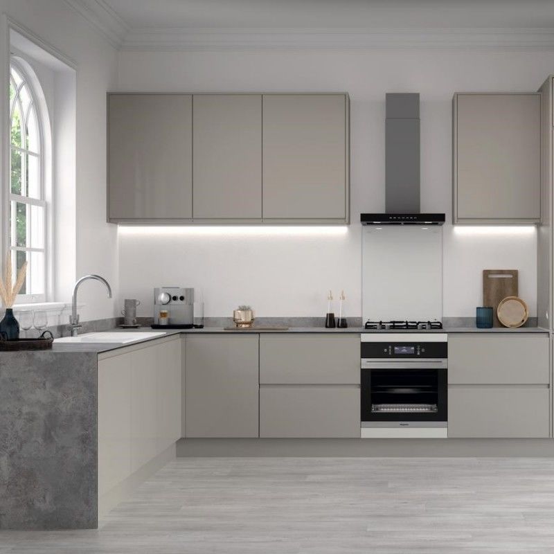 Armadio da cucina in lacca bianca personalizzato con pannello di porta a membrana in PVC e cassetto Blum