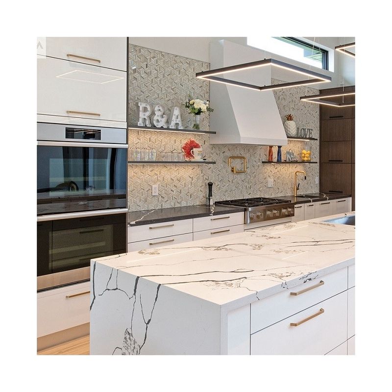 Armadi da cucina di lusso modulare a colori personalizzati con design moderno e finitura in vernice