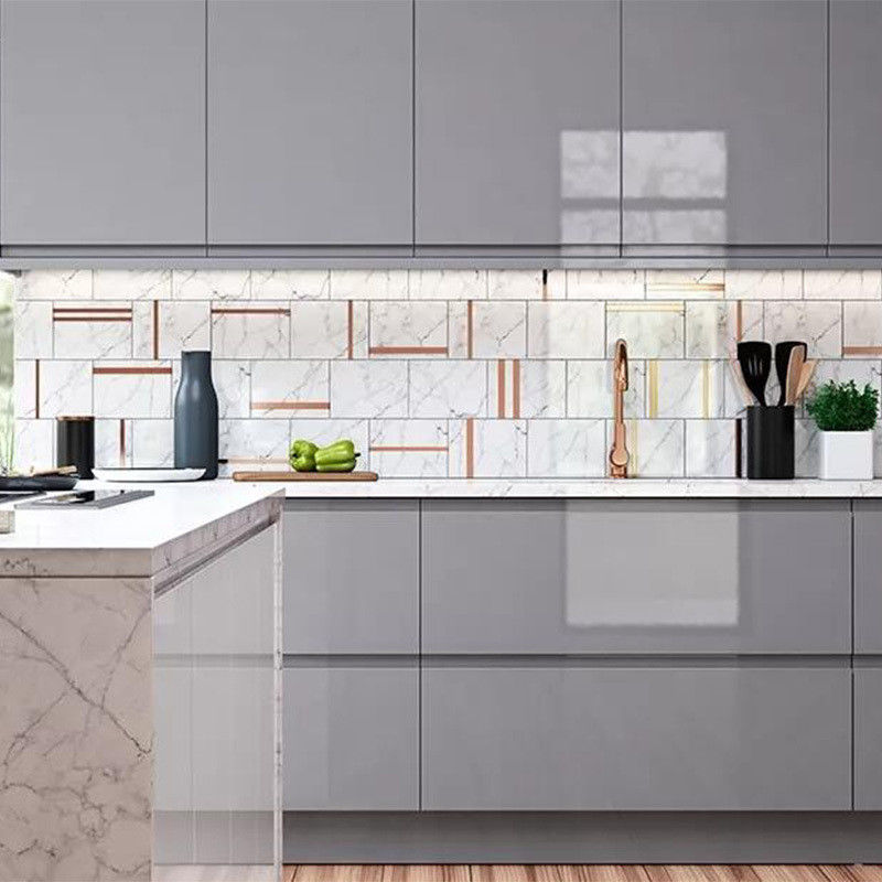 Arredamenti di cucina in legno intelligente Mobili italiani vantaggiosi per ville e appartamenti