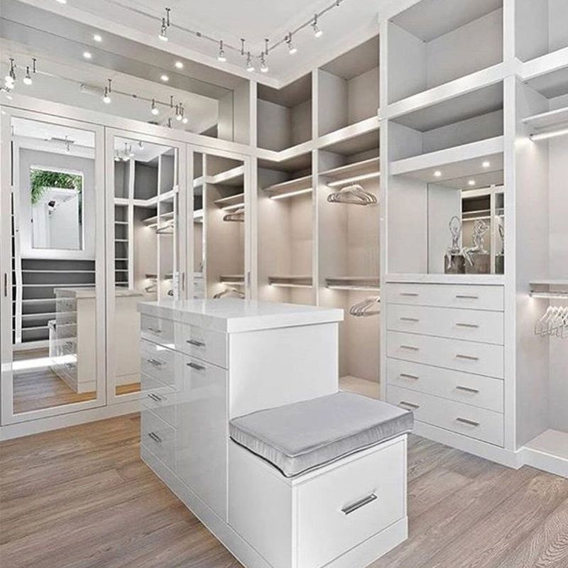 Arredamento per camere da letto di fascia alta, ispirato e popolare