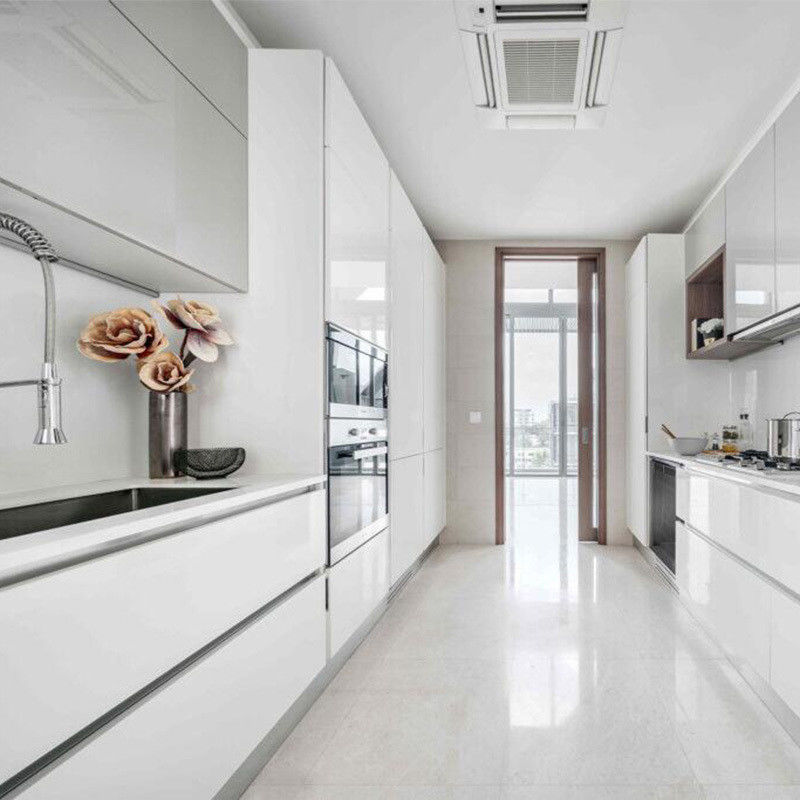 Armadi di cucina in legno intelligente ad alto lucido per la trasformazione della cucina