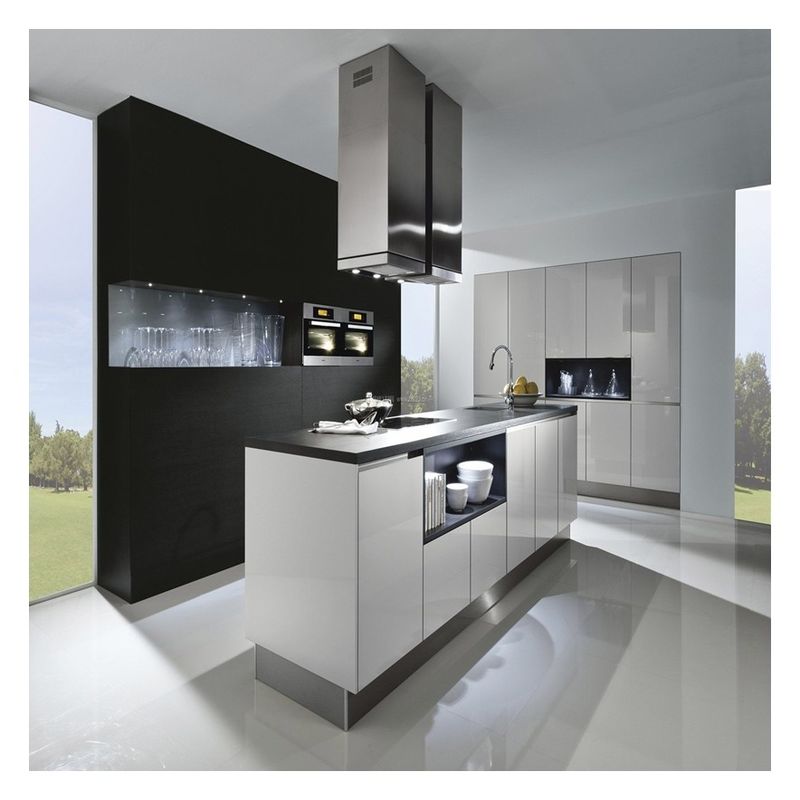 Armadio cucina con colore Ral personalizzato e progettazione CAD / 3D professionale