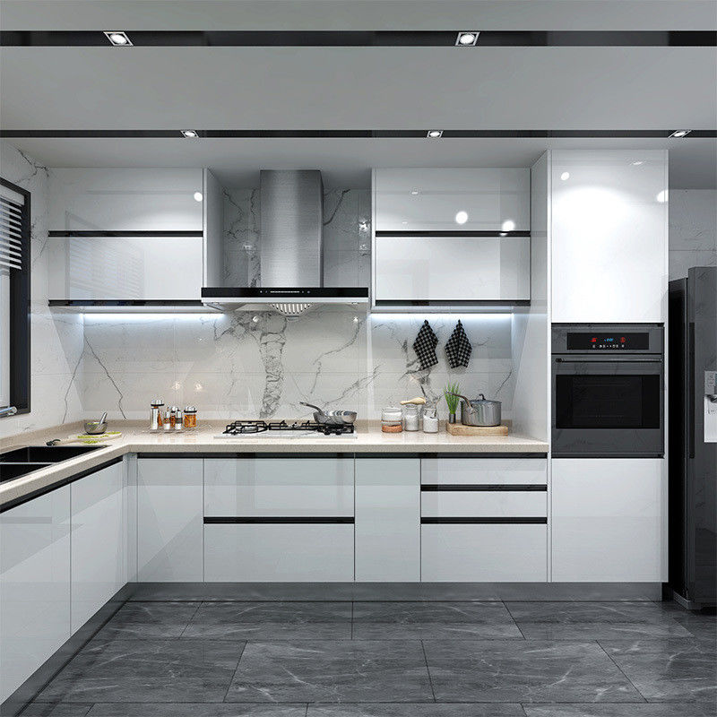 Armadi di cucina modulari in legno ad alta lucentezza e impermeabilità in stile europeo con dimensioni personalizzate