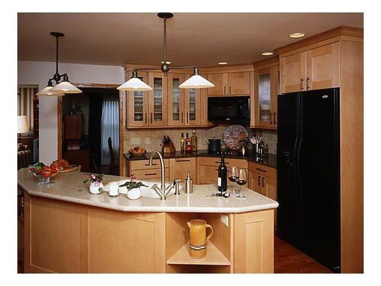 Moderno armadietto da cucina in legno massello con pannello di porta a membrana in PVC e disegni distintivi
