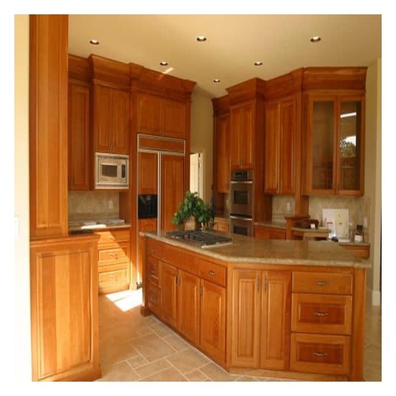 Armadi da cucina in legno massello personalizzati con porte in rivestimento lucido e lucido