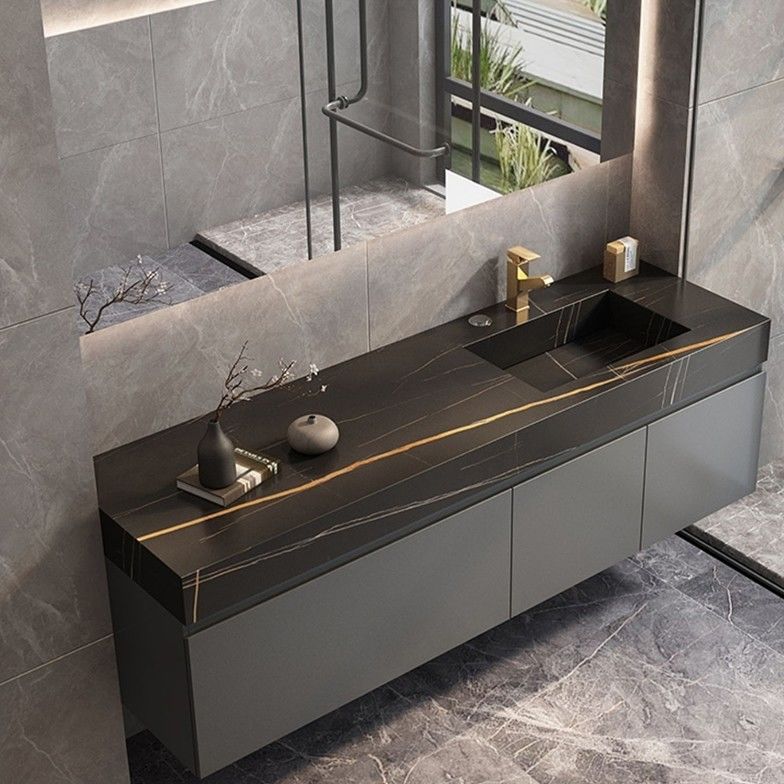 Arredamento in stile euro per bagno a doppio lavandino appeso a parete