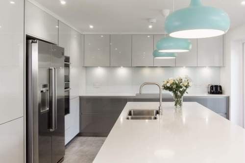 Arredamento di cucina moderno con finitura a finitura impermeabile e ignifuga