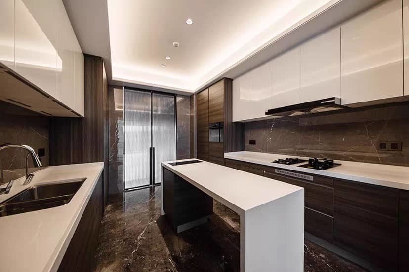 Armadi da cucina modulari a prezzi accessibili con cartone di melamina e hardware Blum in Sri Lanka