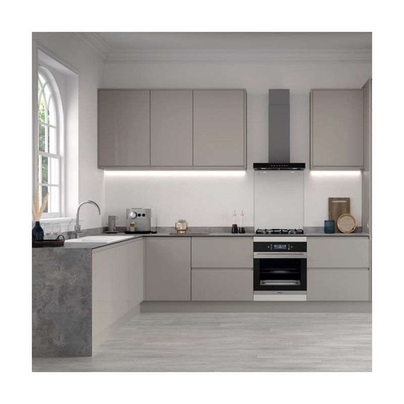 Mobili da cucina moderni con hardware Blum e design in legno a colori di facciata personalizzati
