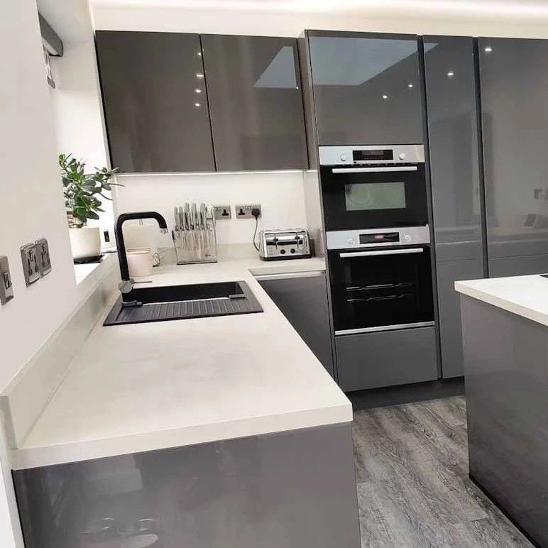 Cucina in vetro usato appeso nero Pvc stand-alone armadio con colore di rivestimento personalizzato
