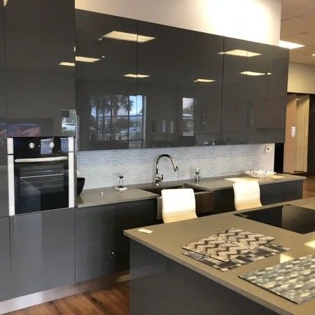 Cucina in vetro usato appeso nero Pvc stand-alone armadio con colore di rivestimento personalizzato