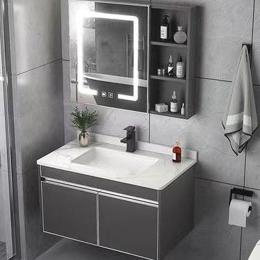 Arredamento per bagno a specchio galleggiante a telaio metallico con design senza maniglia