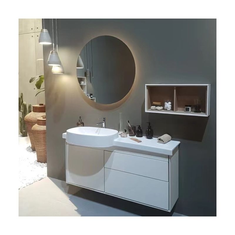 Trasforma il tuo bagno con armadietti galleggianti e specchietto illuminato a LED