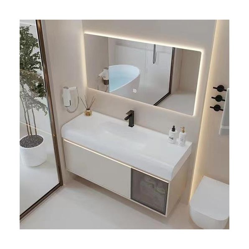 Armadio per bagno montato a parete con pannello di porta in PVC e vaschetto impermeabile