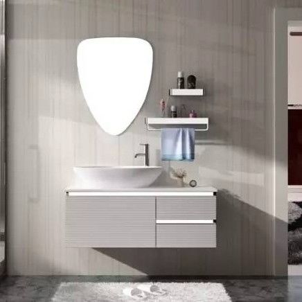 Vanità da bagno in stile europeo con design senza maniglia e opzioni di colore personalizzate