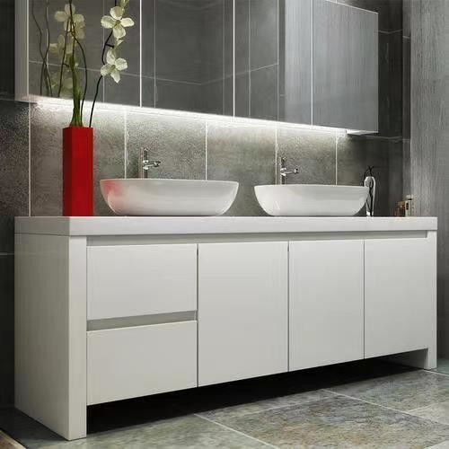 Modern Cabinet Storage and Bathroom Vanity Light Combo con Specchio di YALIG Design
